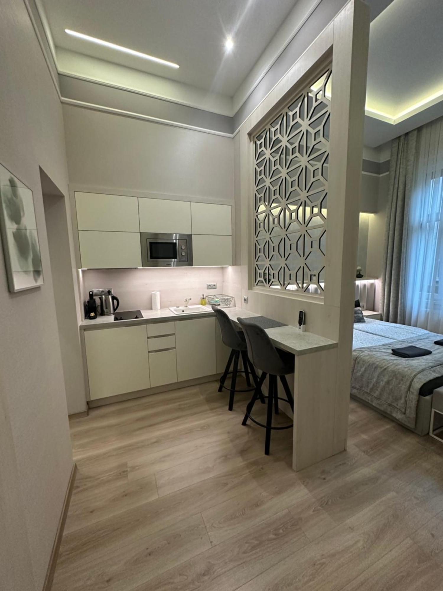 Revay 20 Suites By Corall Budapest Exterior photo