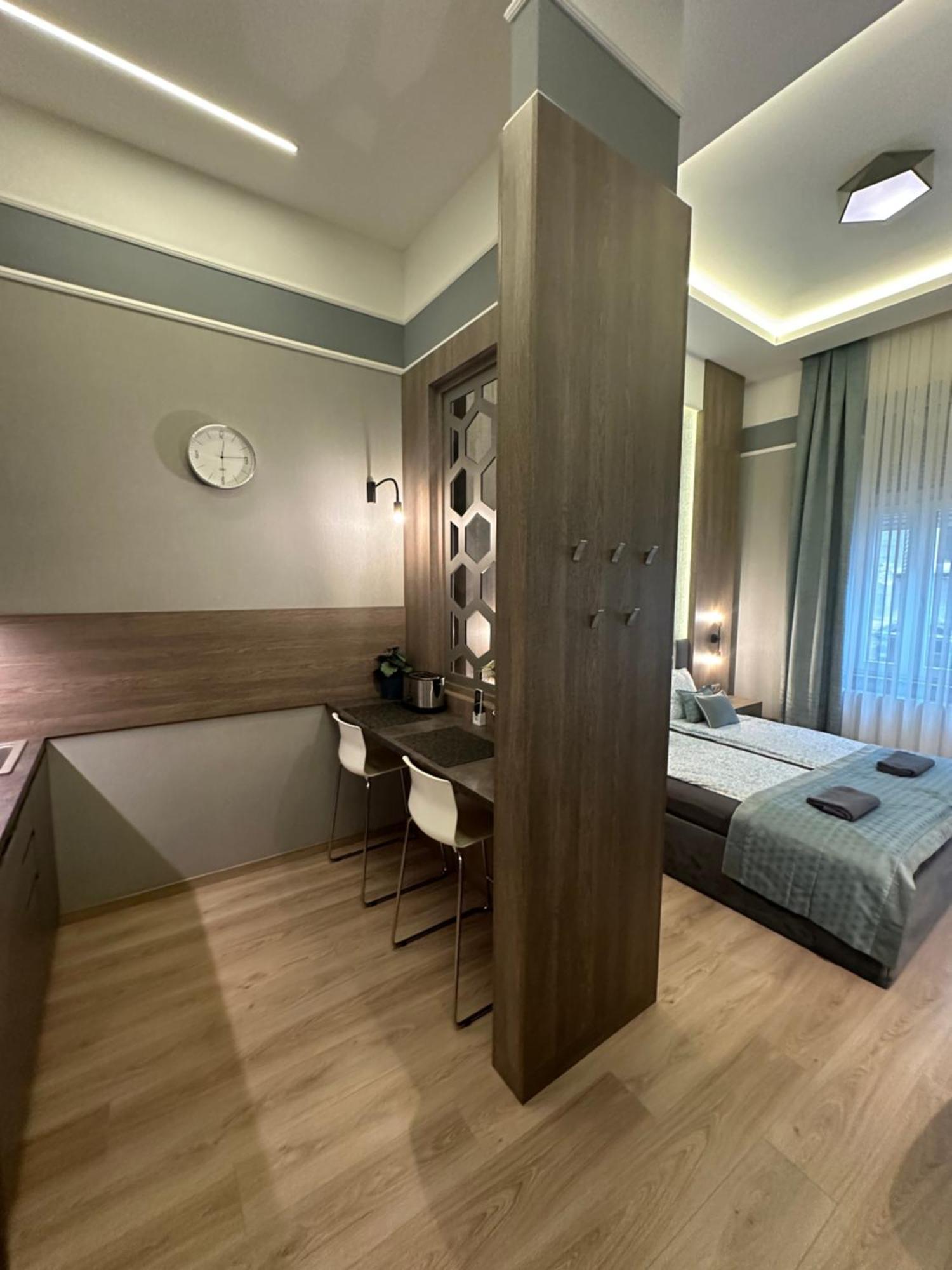 Revay 20 Suites By Corall Budapest Exterior photo